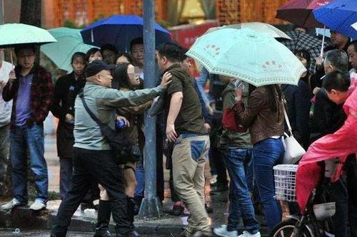 肇庆吃瓜群众网红事件,网络舆论的风暴与反思 第2张 肇庆吃瓜群众网红事件,网络舆论的风暴与反思 第2张